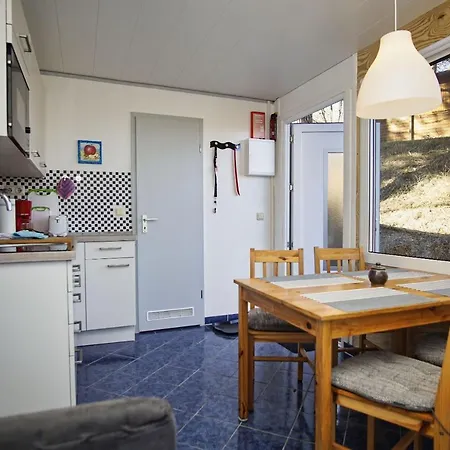Strandnaher Ferienbungalow Mit Terrasse - Ostsee Nr 49 * Goehren (Ruegen)