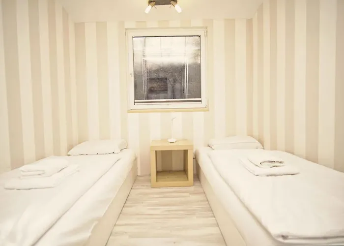 Strandnaher Ferienbungalow Mit Terrasse - Ostsee Nr 49 *